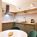 Design 2br In Cardosas - - 1f Πόρτο