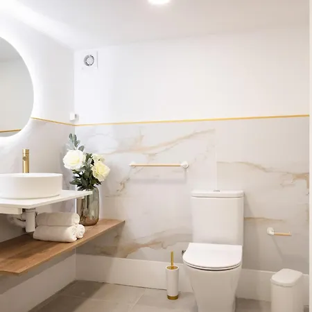 アパート Design 2br In Cardosas - - 1f