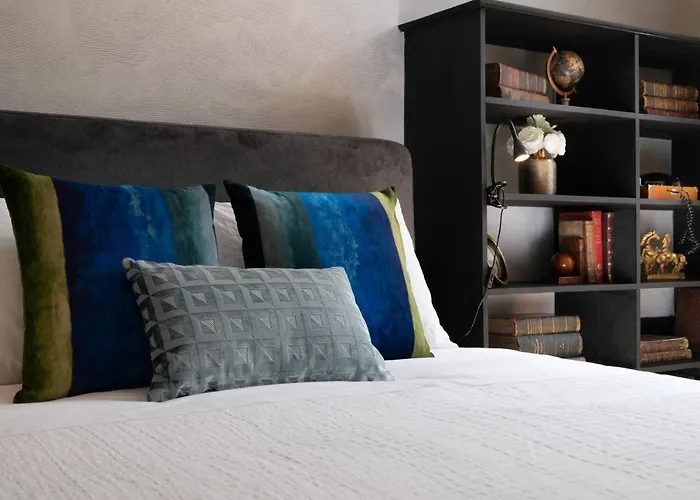 Cardosas Gem - Historic Ap 1f Apartment *