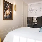 アパート Design 2br In Cardosas - - 1f