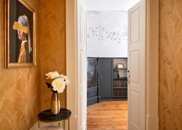 Cardosas Gem - Historic Ap 1f * Oporto